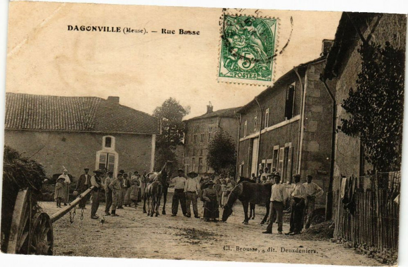 Carte postale ancienne Dagonville-Rue Basse à Dagonville