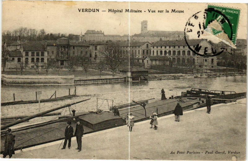 Carte postale ancienne Verdun-Hópital Militaire-Vue sur la Meuse à Verdun