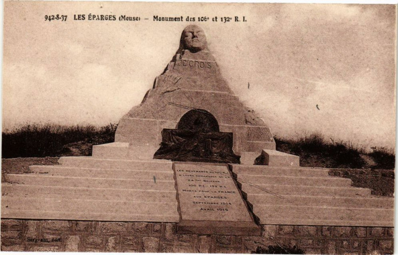 Carte postale ancienne Les Eparges-Monument aux Éparges