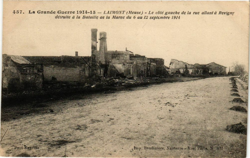 Carte postale ancienne Laimont-Le cote gauche de la rue allant á Revigny à Laimont