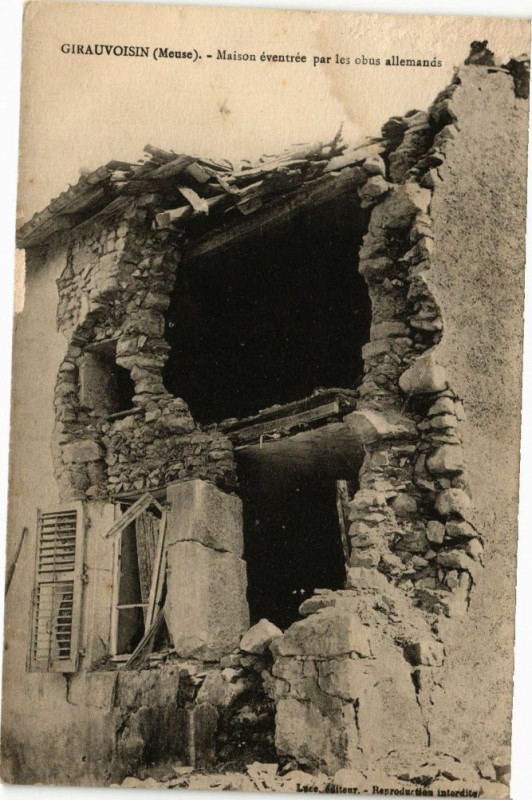 Carte postale ancienne Girauvoisin-Maison éventrée par les obus allemands à Girauvoisin