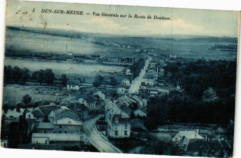 Carte postale ancienne Dun sur Meuse-Vue générale sur la Route de Douclan à Dun-sur-Meuse