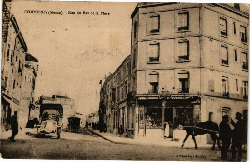 Carte postale ancienne Commercy-Rue du Bas de la Place à Commercy