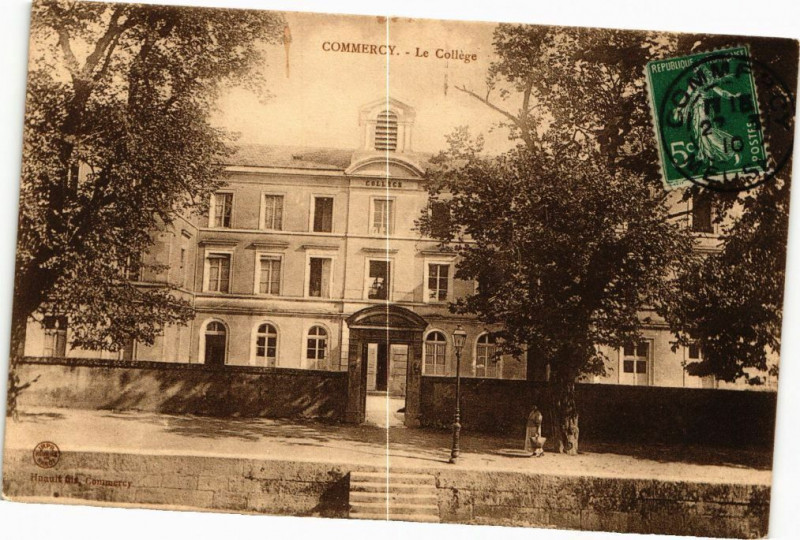 Carte postale ancienne Commercy-Le Collége à Commercy