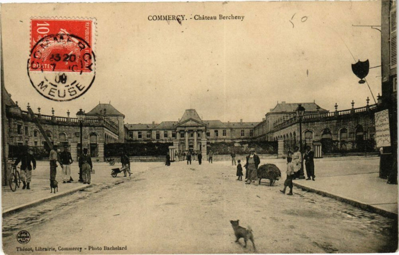 Carte postale ancienne Commercy-Chateau Bercheny à Commercy