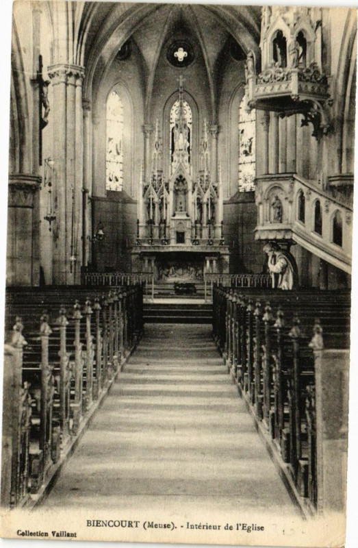 Carte postale ancienne Biencourt-Intérieur de l'Eglise