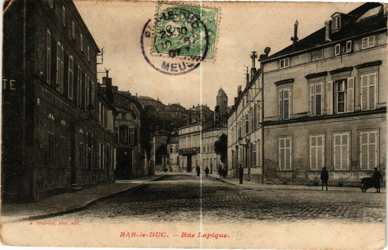 Carte postale ancienne Bar le Duc-Rue Lapique à Bar-le-Duc