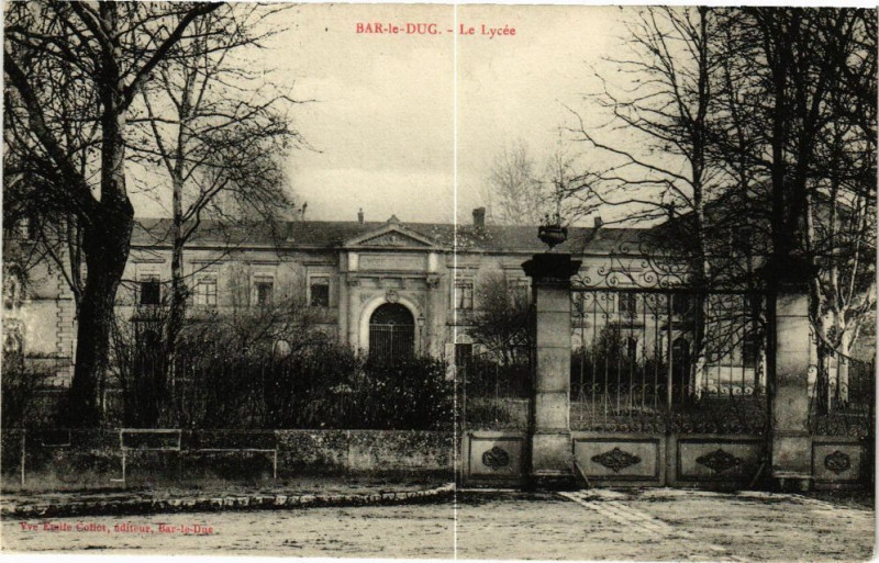 Carte postale ancienne Bar-le-Duc - Le Lycée à Bar-le-Duc