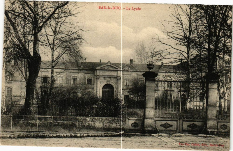 Carte postale ancienne Bar le Duc-Le Lycée à Bar-le-Duc