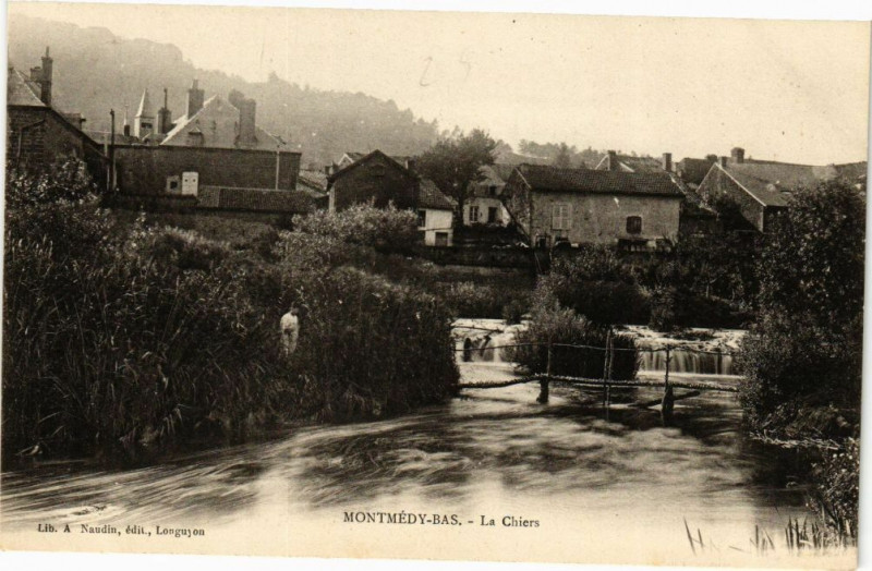 Carte postale ancienne Montmédy Bas-La Chiers à Montmédy