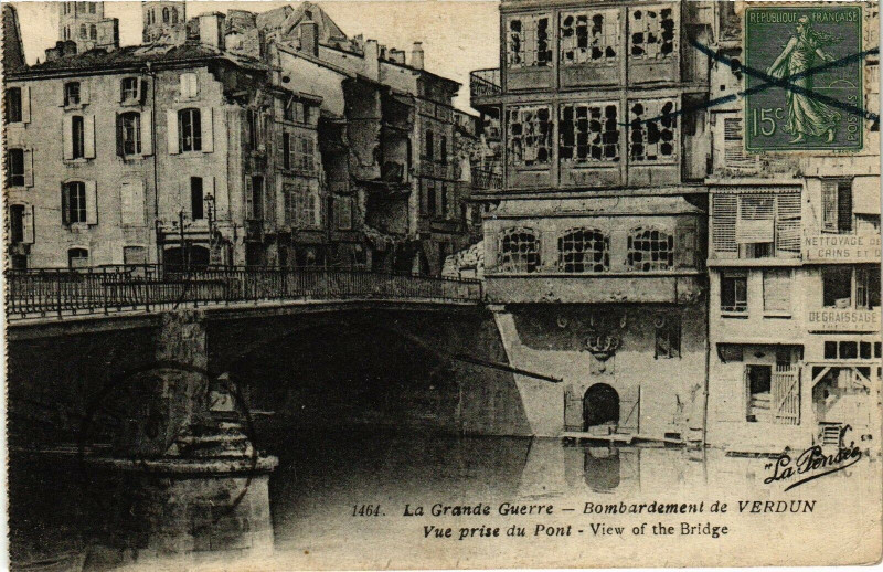 Carte postale ancienne Verdun-Vue prise du Pont à Verdun