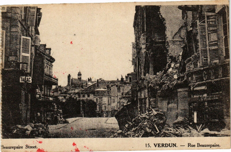 Carte postale ancienne Verdun-Rue Beaurepaire à Verdun