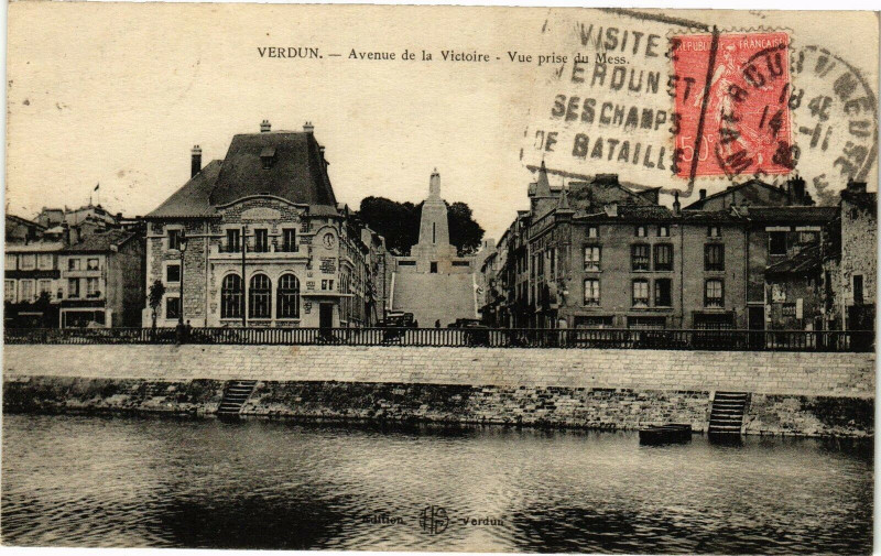 Carte postale ancienne Verdun-Avenue de la Victoire-Vue prise du Mess à Verdun
