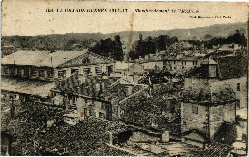Carte postale ancienne La Grande Guerre- Bombardement de Verdun à Verdun