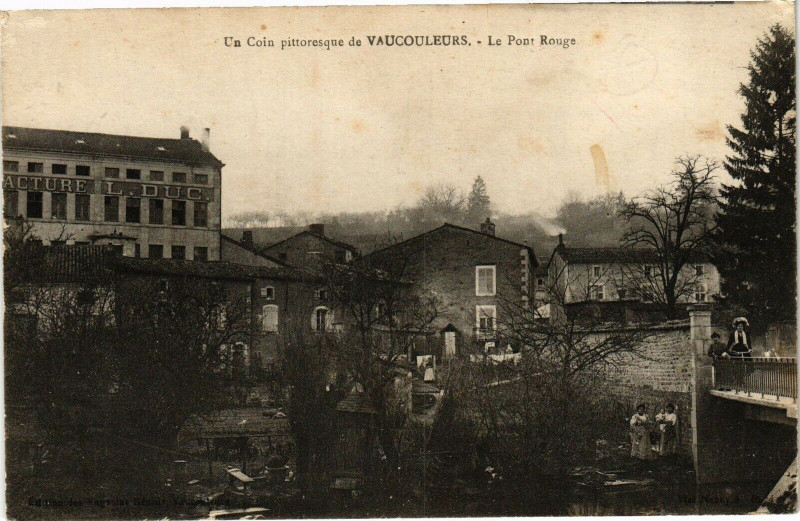 Carte postale ancienne Un Coin pittoresque de Vaucouleurs-Le Pont Rouge à Vaucouleurs