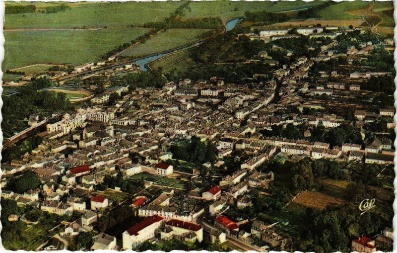 Carte postale ancienne Commercy-Vue aérienne à Commercy
