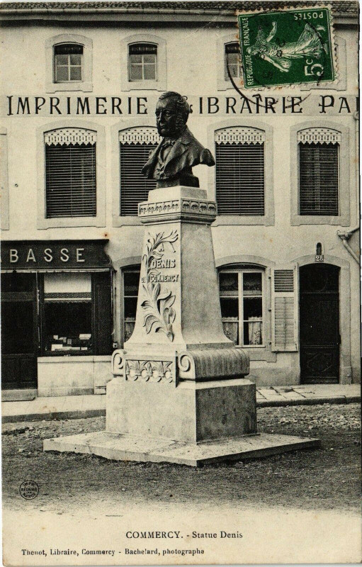 Carte postale ancienne Commercy-Statue Denis à Commercy