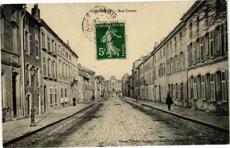 Carte postale ancienne Commercy-Rue Carnot à Commercy
