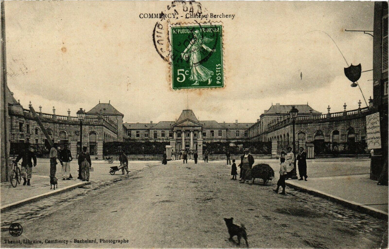 Carte postale ancienne Commercy-Cháteau Bercheny à Commercy