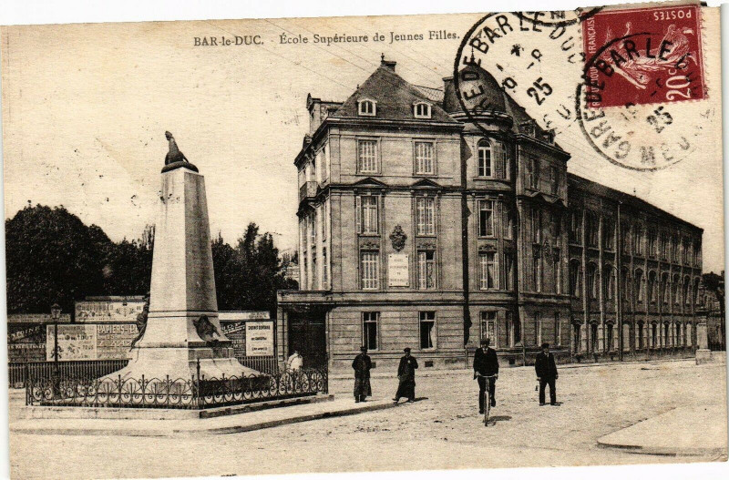 Carte postale ancienne Bar le Duc-Ecole Supérieure de Jeunes Filles à Bar-le-Duc