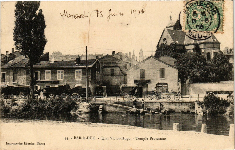 Carte postale ancienne Bar le Duc-Quai Victor Hugo-Temple Protestant à Bar-le-Duc