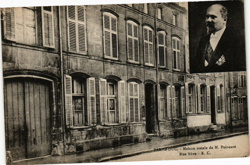 Carte postale ancienne Bar le Duc-Maison natale de M. Poincaré Rue Néve à Bar-le-Duc