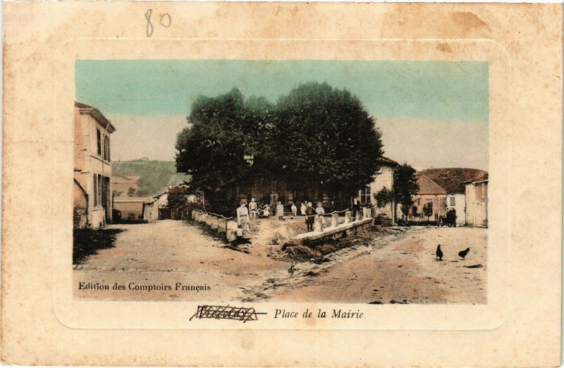 Carte postale ancienne Tréveray- Place de la Mairie à Tréveray