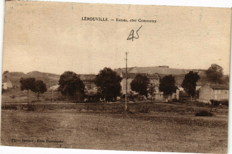 Carte postale ancienne Lérouville - Entrée,coté Commercy à Lérouville