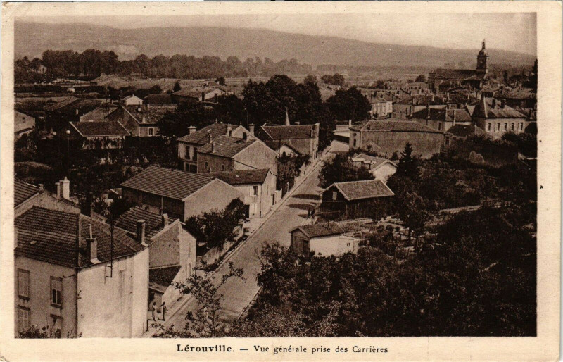 Carte postale ancienne Lérouville - Vue générale prise des Carriéres à Lérouville