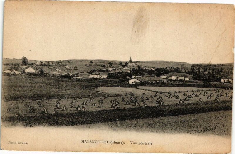 Carte postale ancienne Malancourt (Meuse) - Vue générale à Malancourt