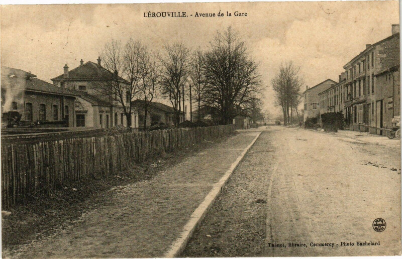 Carte postale ancienne Lérouville - Avenue de la Gare à Lérouville