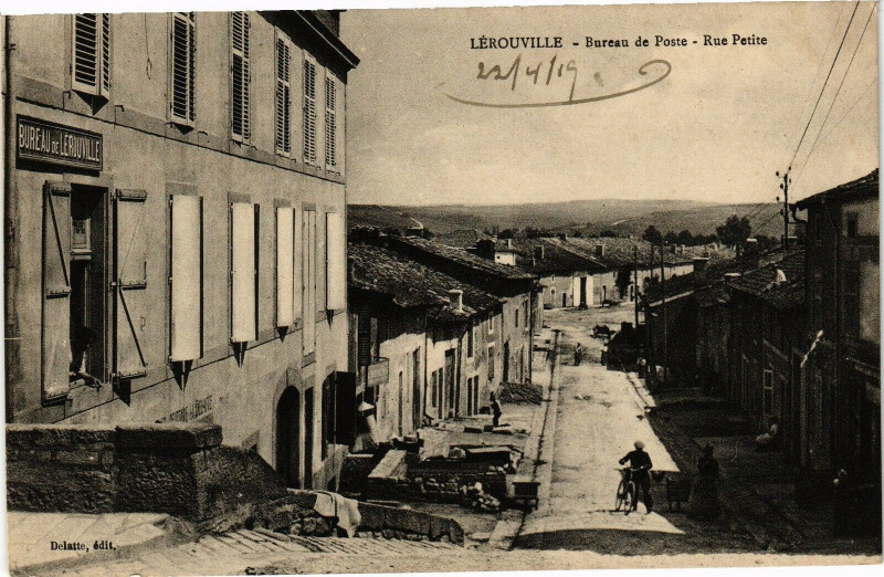 Carte postale ancienne Lérouville - Bureau de Poste - Rue Petite à Lérouville