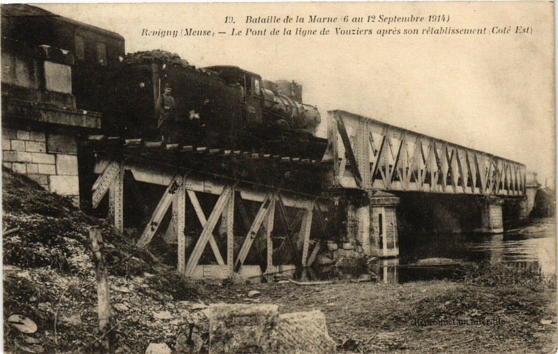 Carte postale ancienne Bataille de la Marne (6 au 12 Septembre 1914) Revigny(Meuse)-...