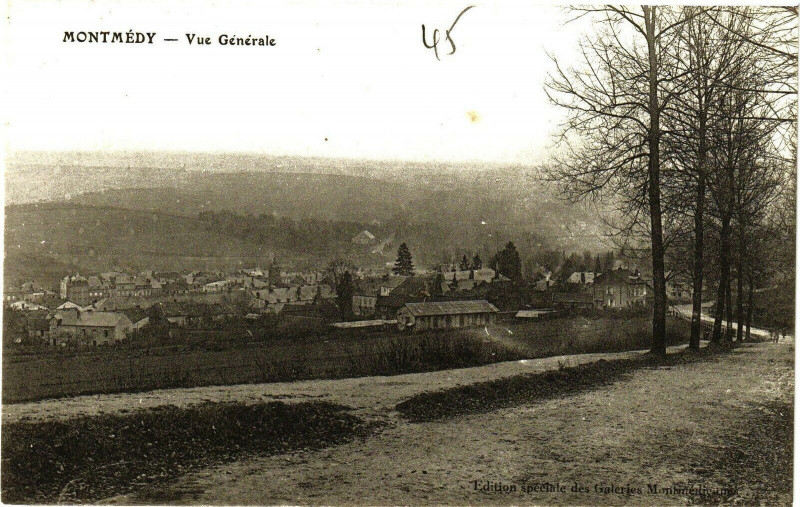 Carte postale ancienne Montmédy - Vue Générale à Montmédy