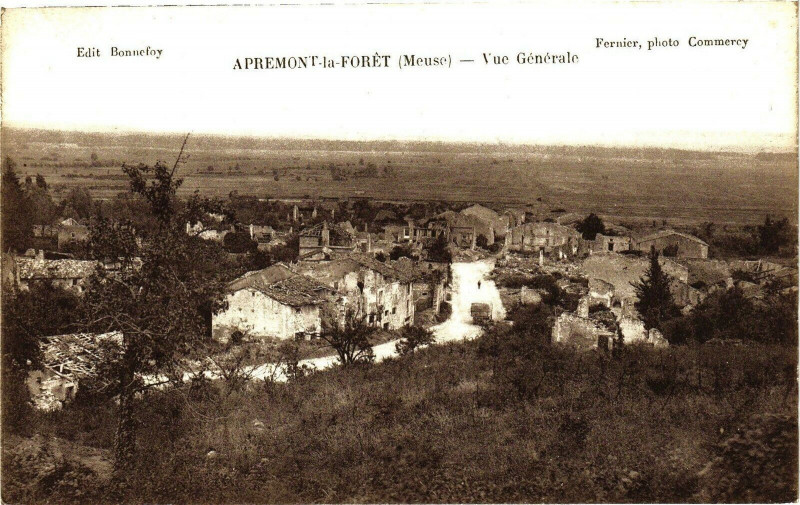 Carte postale ancienne Aprémont-la-Forét (Meuse) - Vur Générale à Apremont-la-Forêt