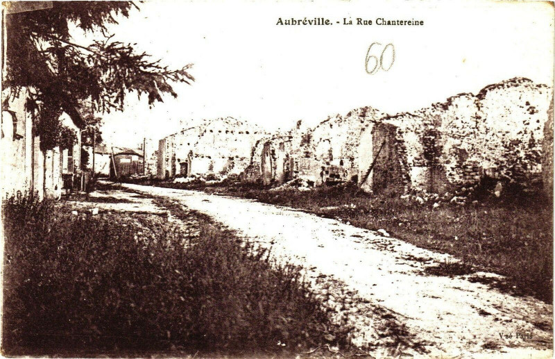 Carte postale ancienne Aubréville - La Rue Chantereine à Aubréville