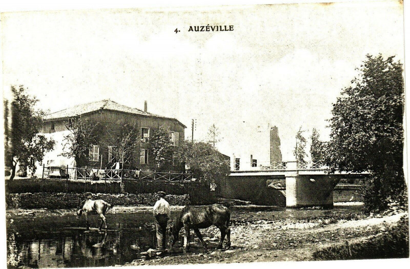 Carte postale ancienne Auzéville