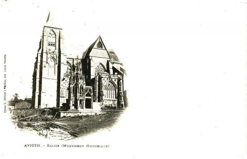 Carte postale ancienne Avioth - Eglise (Monument Historique) à Avioth