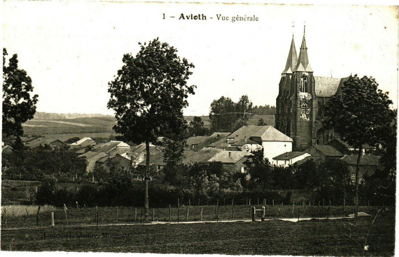 Carte postale ancienne Avioth - Vue générale à Avioth