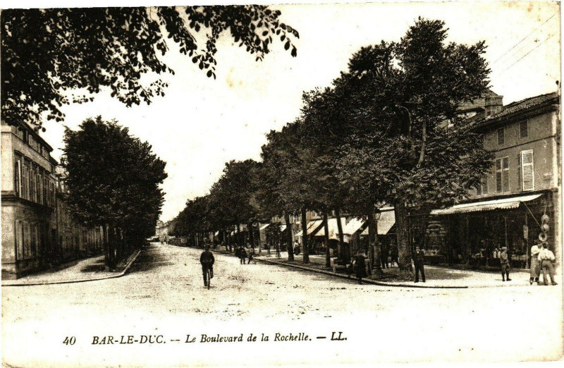Carte postale ancienne Bar-Le-Duc - Le Boulevard de la Rochelle à Bar-le-Duc