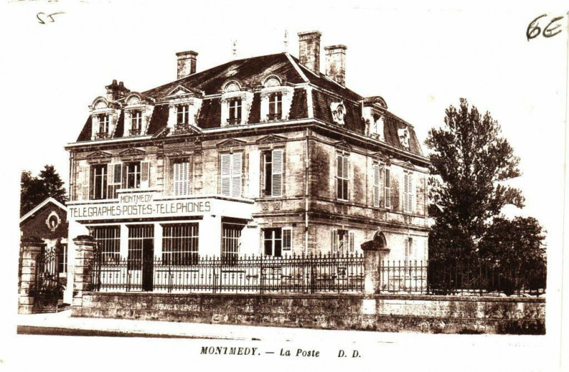 Carte postale ancienne Montmedy - La Poste à Montmédy