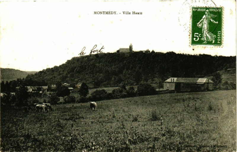 Carte postale ancienne Montmédy - Ville Haute à Montmédy