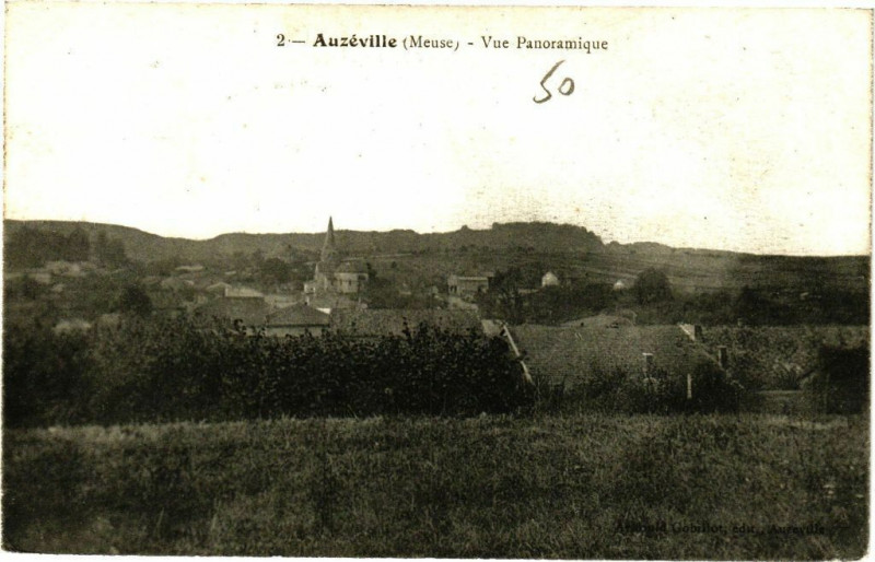 Carte postale ancienne Auzéville (Meuse) - Vue Panoramique