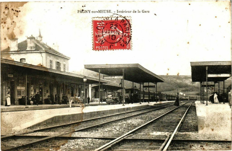 Carte postale ancienne Pagny-sur-Meuse - Intérieur de la Gare à Pagny-sur-Meuse