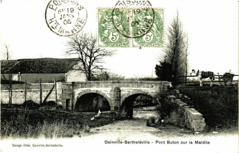Carte postale ancienne Dainville -Bertheléville -Pont Buton sur la Maldite à Dainville-Bertheléville