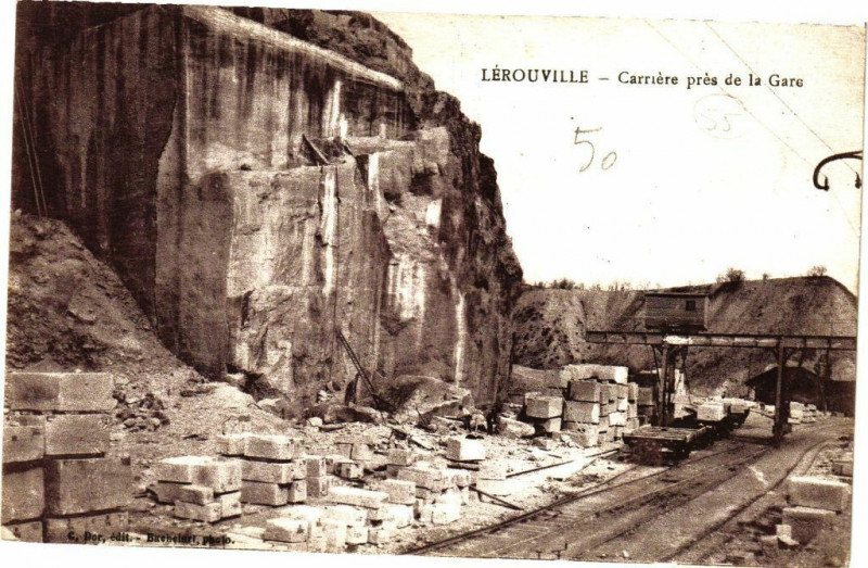 Carte postale ancienne Lérouville - Carriére prés de la Gare à Lérouville