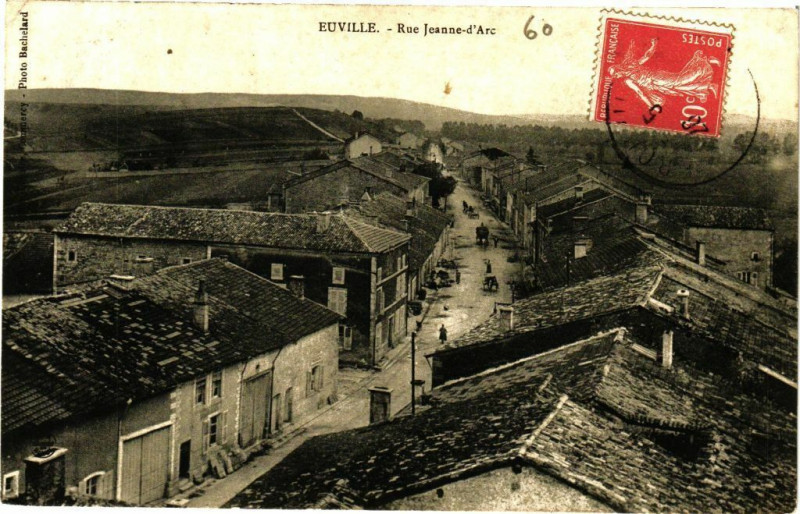 Carte postale ancienne Euville - Rue Jeanne-d'Arc à Euville