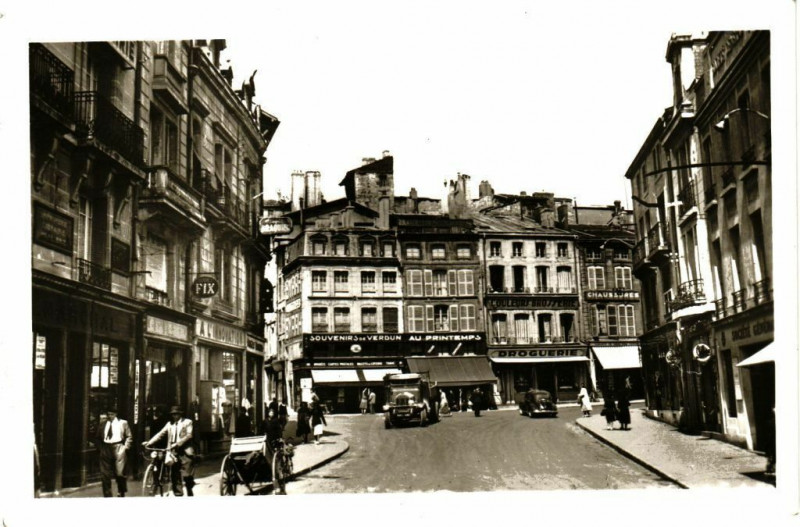 Carte postale ancienne Verdun - Rue Beaurepaire à Verdun