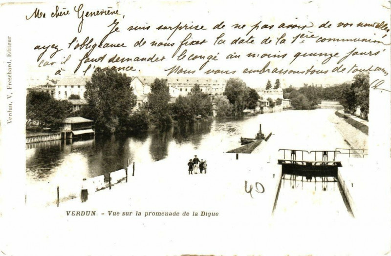 Carte postale ancienne Verdun - Vue sur la promenade de la Digue à Verdun