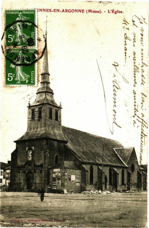 Carte postale ancienne Varenesse-En-Argonne (Meuse) - L'Eglise